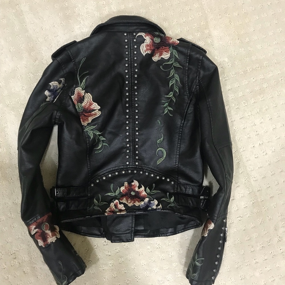 Blank Pleather Jacket With Flower Embroidery S - image 3